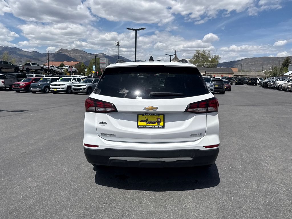View vehicle photo 6