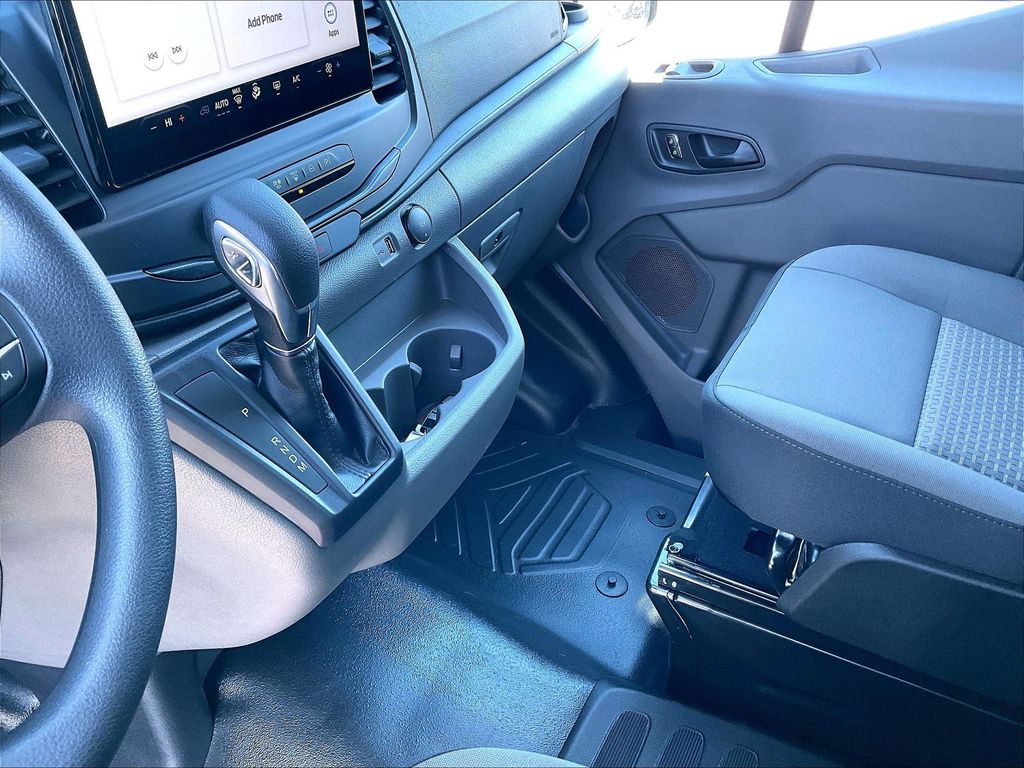 2026 Ford Transit-250 — photo 14