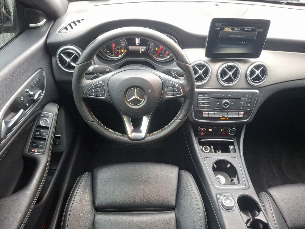 2017 Mercedes-Benz CLA 250 11