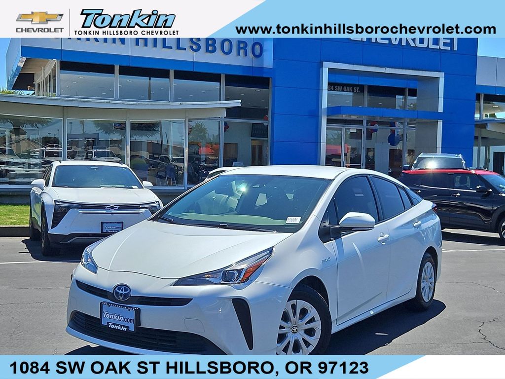 Pearl 2021 Toyota Prius L Eco FWD Hatchback Front-Wheel Drive Continuously Variable Transmission