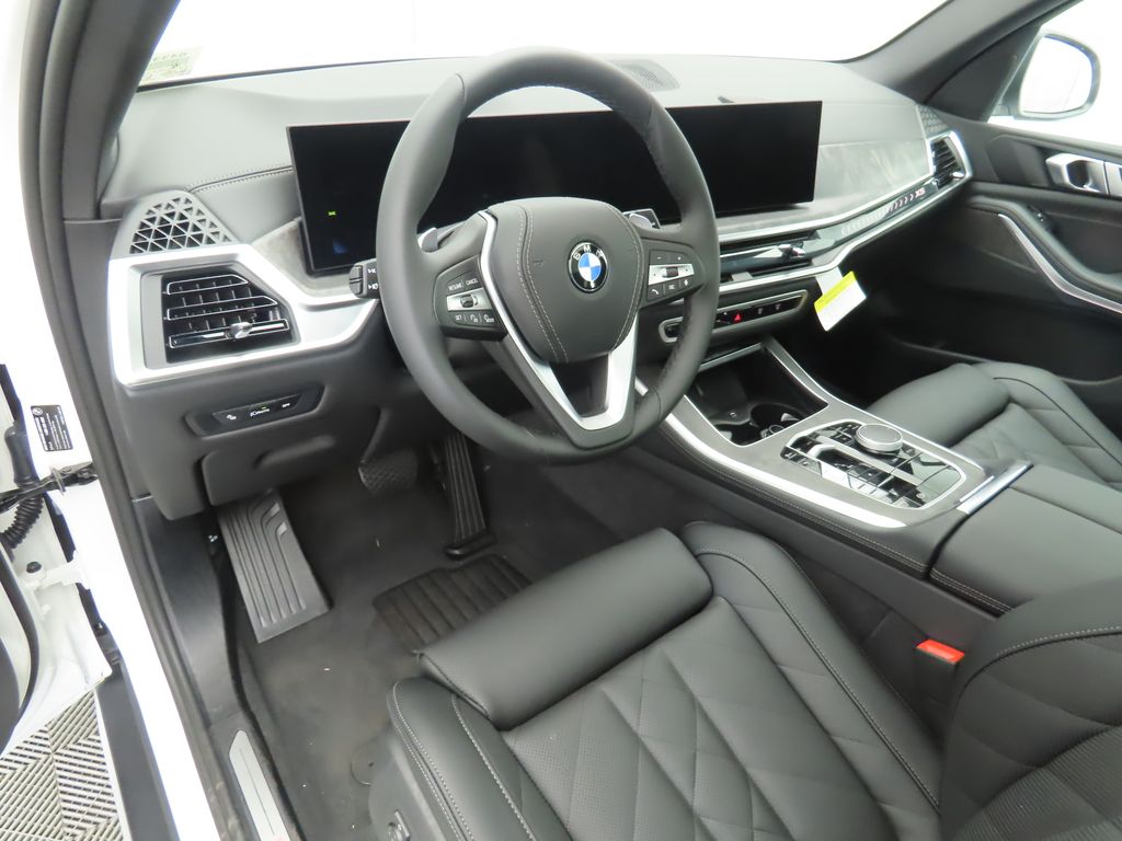Thumbnail: 2026 BMW X5 - 9