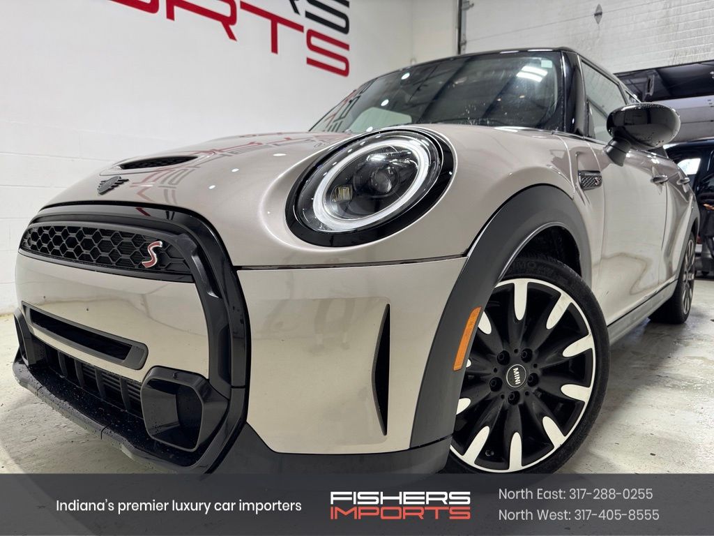 Gray Metallic 2024 MINI Cooper Hatchback Front-Wheel Drive 7-Speed Automatic
