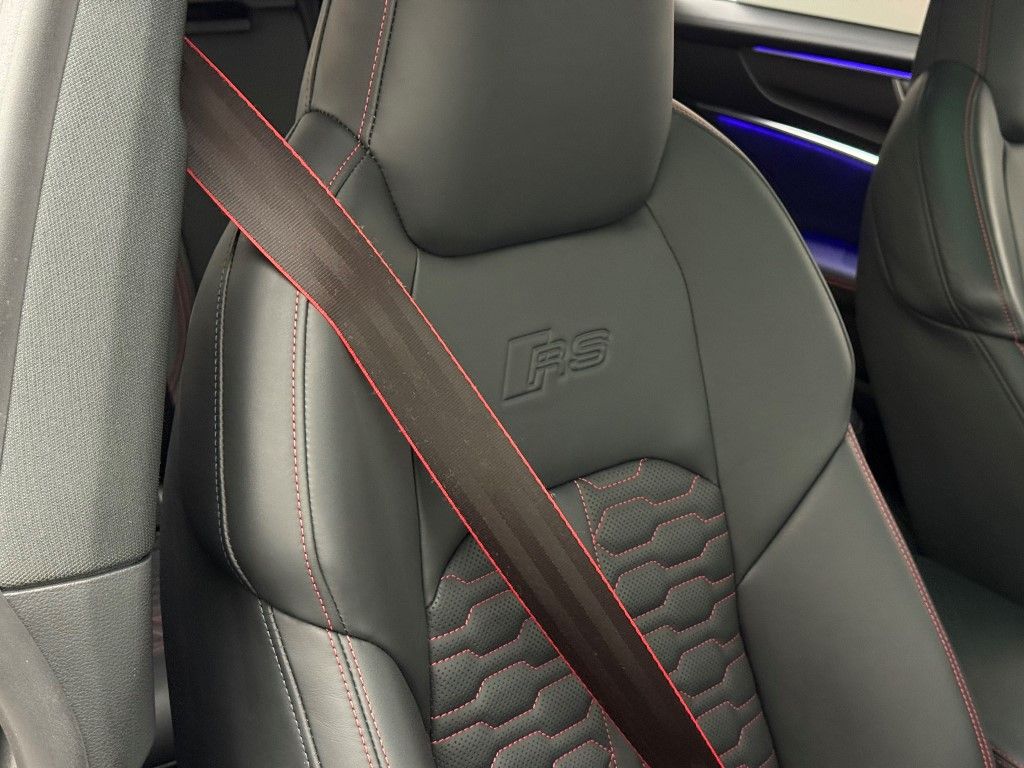 Thumbnail: 2023 Audi RS 7 - 26