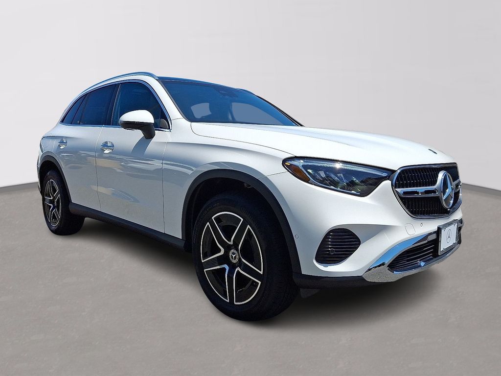 Thumbnail: 2026 Mercedes-Benz GLC - 3