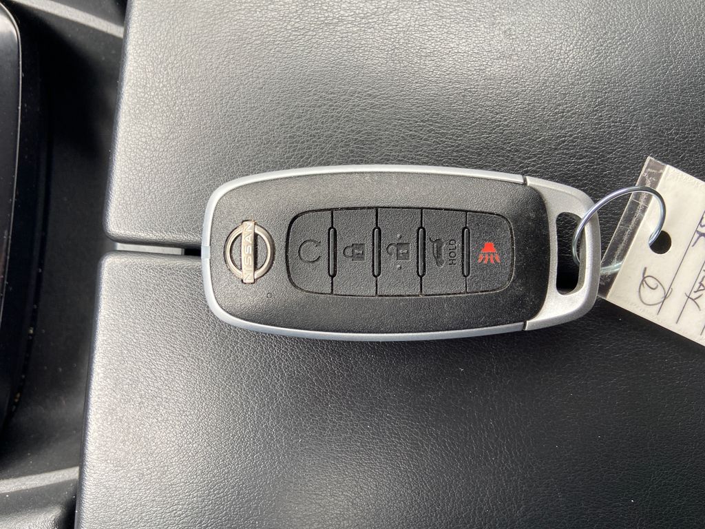 2024 Nissan Rogue SL Gray at John Sisson Motors