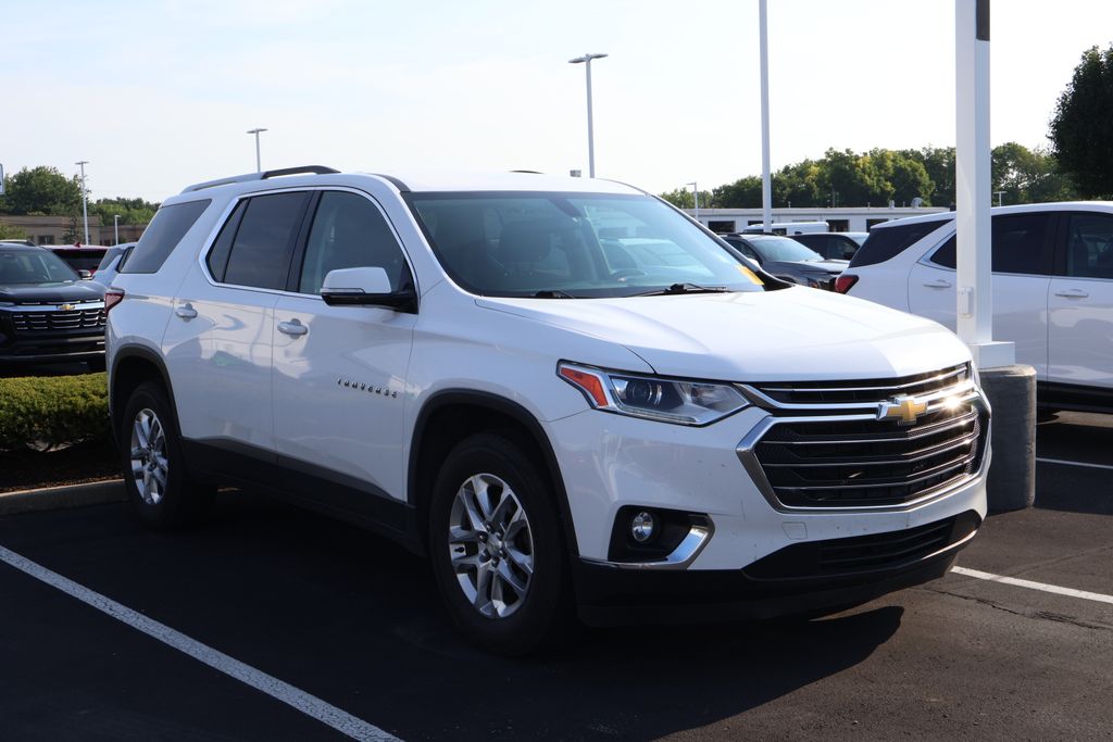 Thumbnail: 2018 Chevrolet Traverse - 3