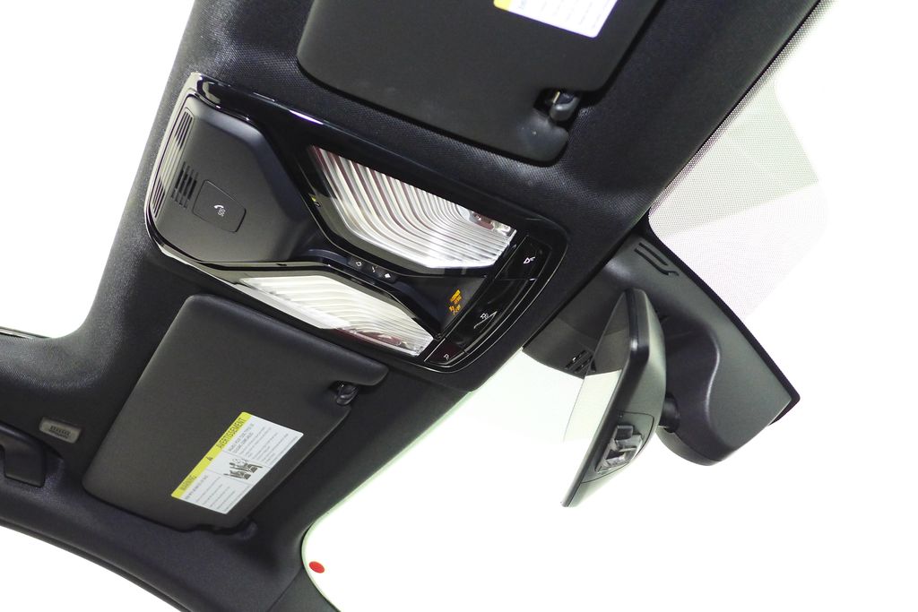 Thumbnail: 2024 BMW 3 Series - 17