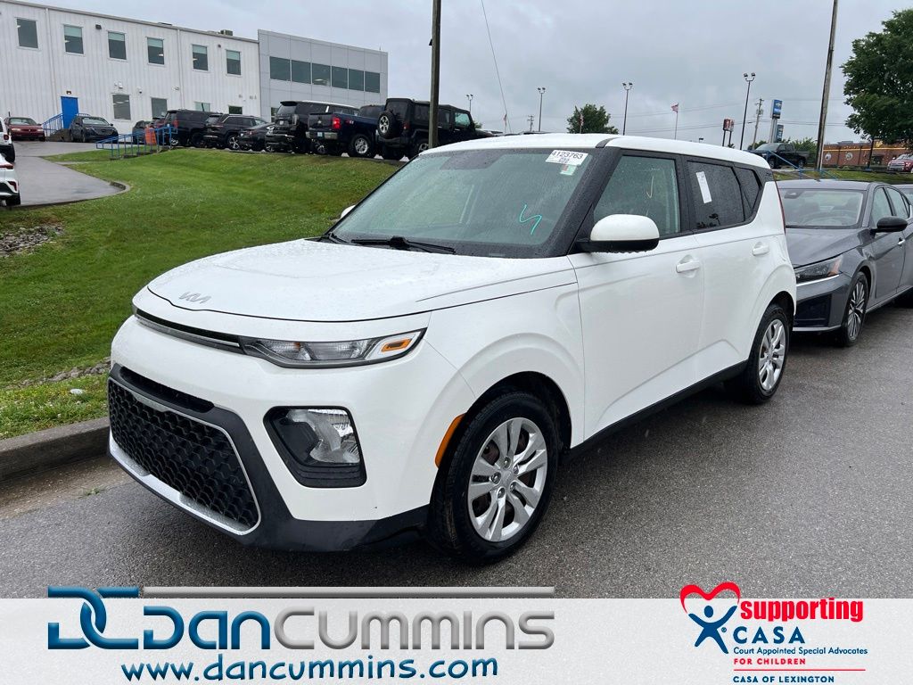 Snow White Pearl 2022 Kia Soul SUV / Crossover Front-Wheel Drive Continuously Variable Transmission