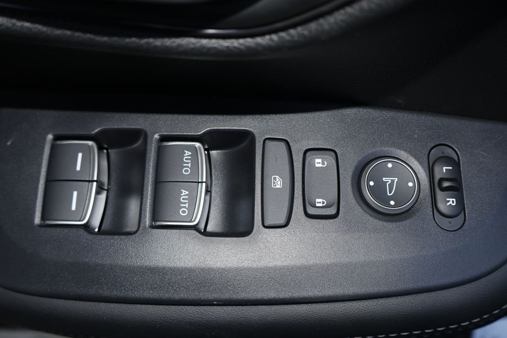 Thumbnail: 2026 Honda HR-V - 23