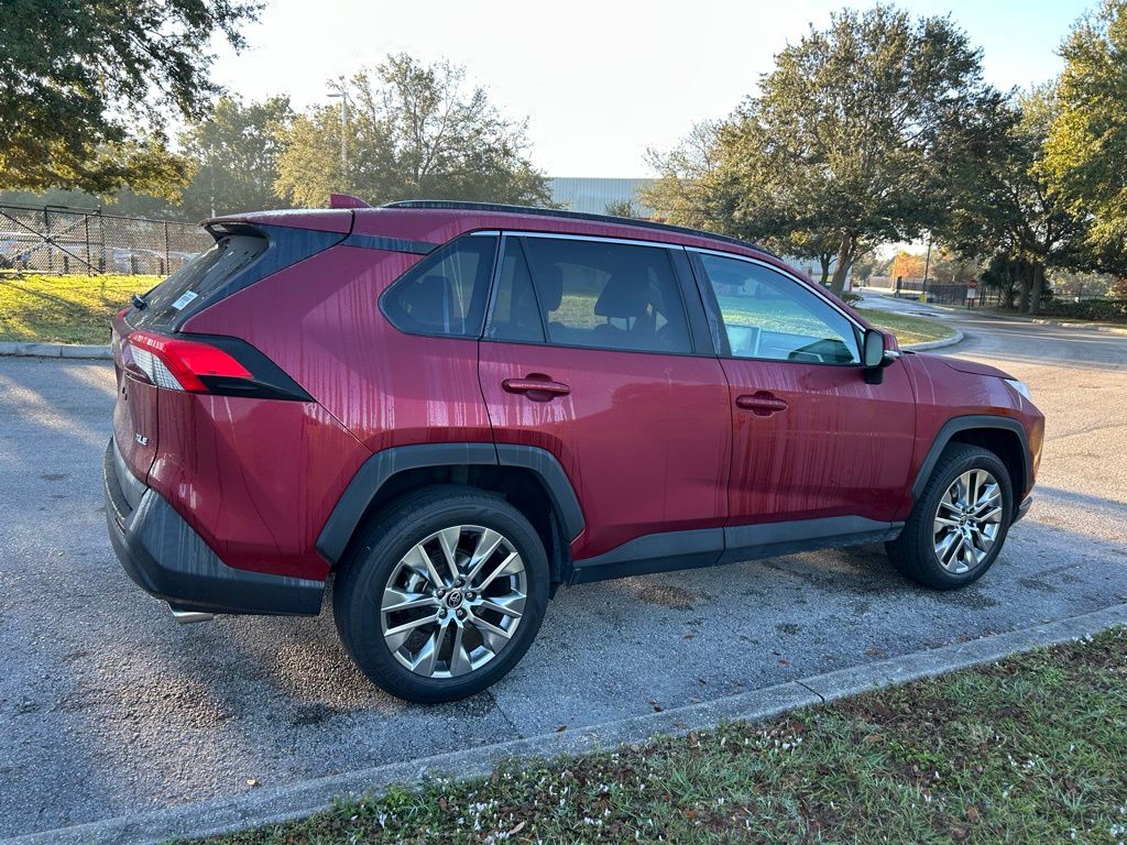Thumbnail: 2021 Toyota RAV4 - 5