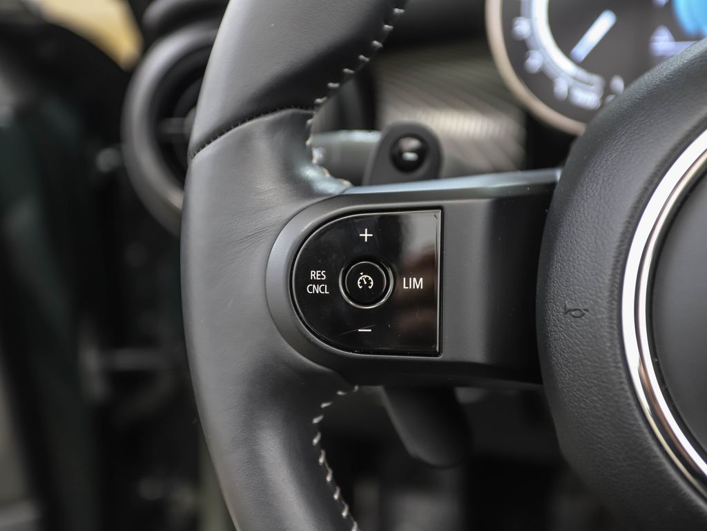 Thumbnail: 2023 MINI Cooper - 12