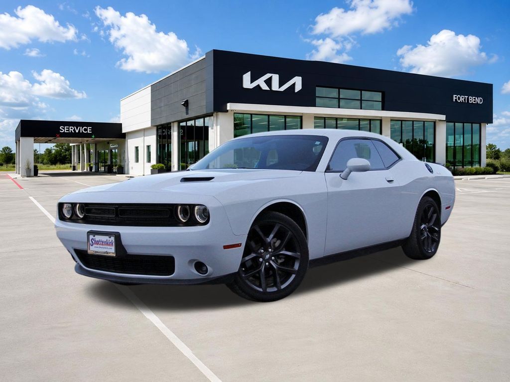 2023 Dodge Challenger SXT Auto's photo
