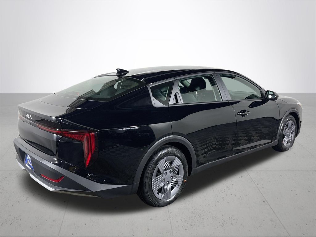 2025 Kia K4 LX