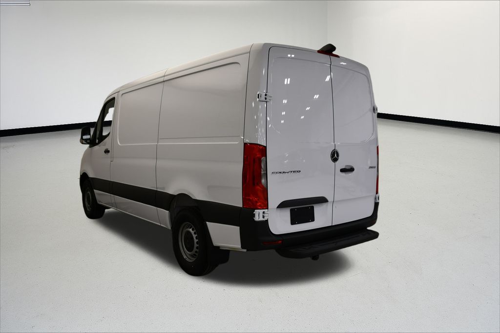Thumbnail: 2026 Mercedes-Benz Sprinter - 3