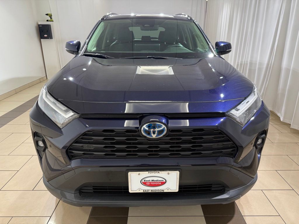 Thumbnail: 2024 Toyota RAV4 - 8