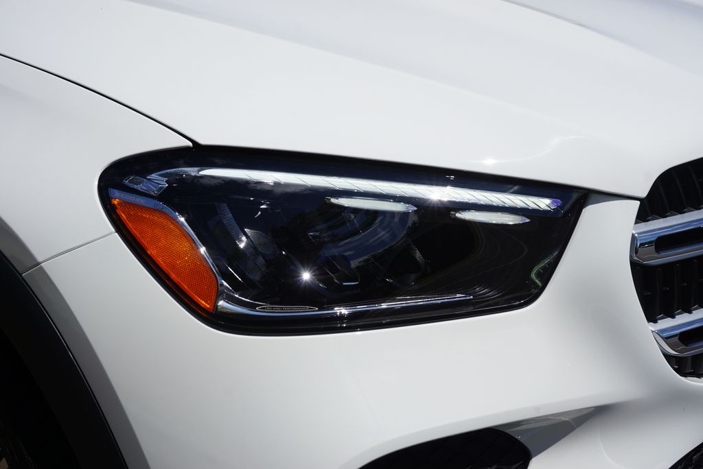 Thumbnail: 2026 Mercedes-Benz GLE - 10