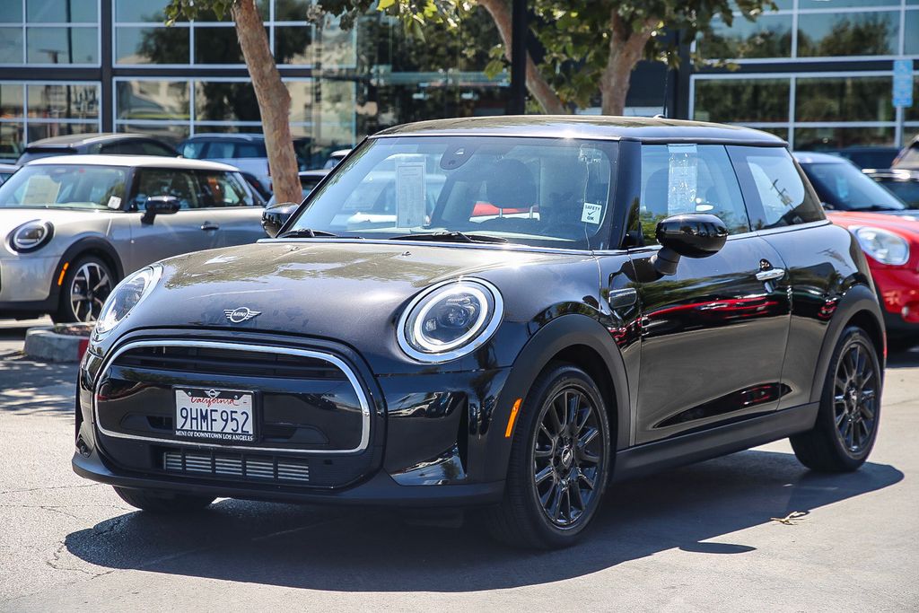 2024 MINI Cooper Signature 3