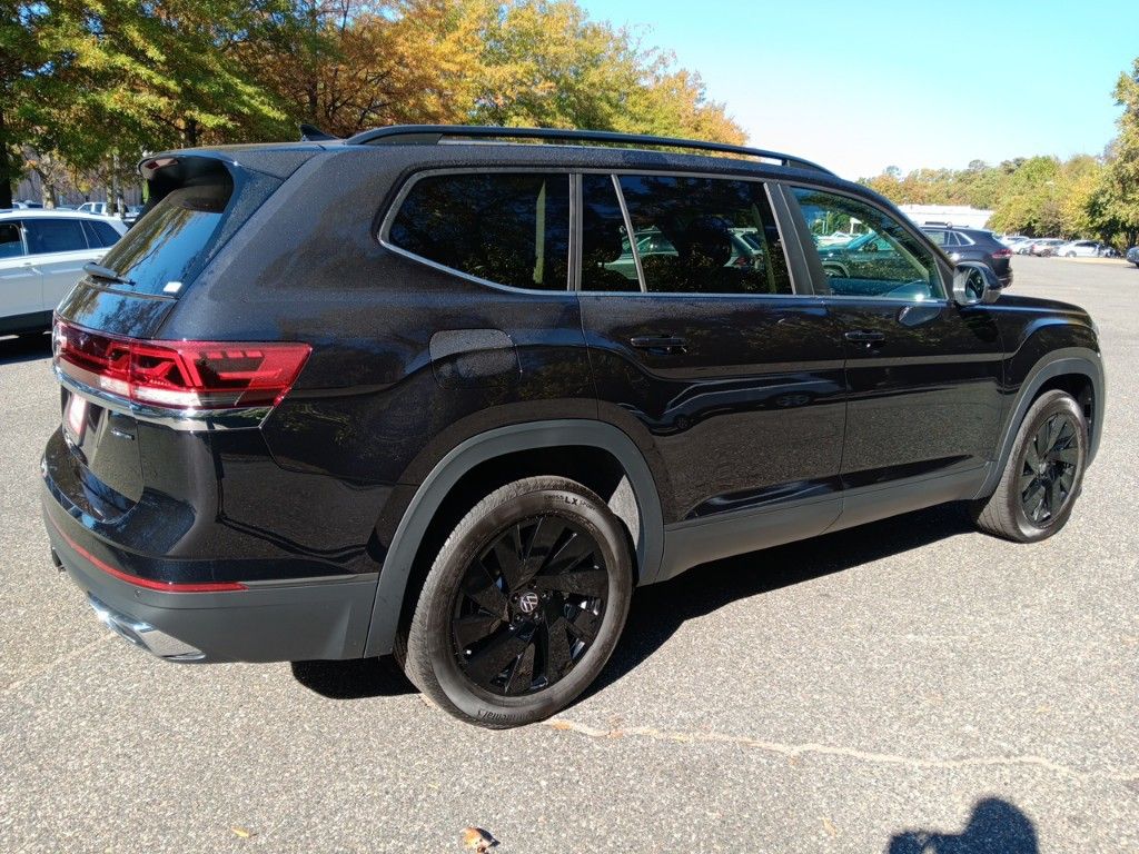 2025 Volkswagen Atlas 2.0T SE w/Technology 5