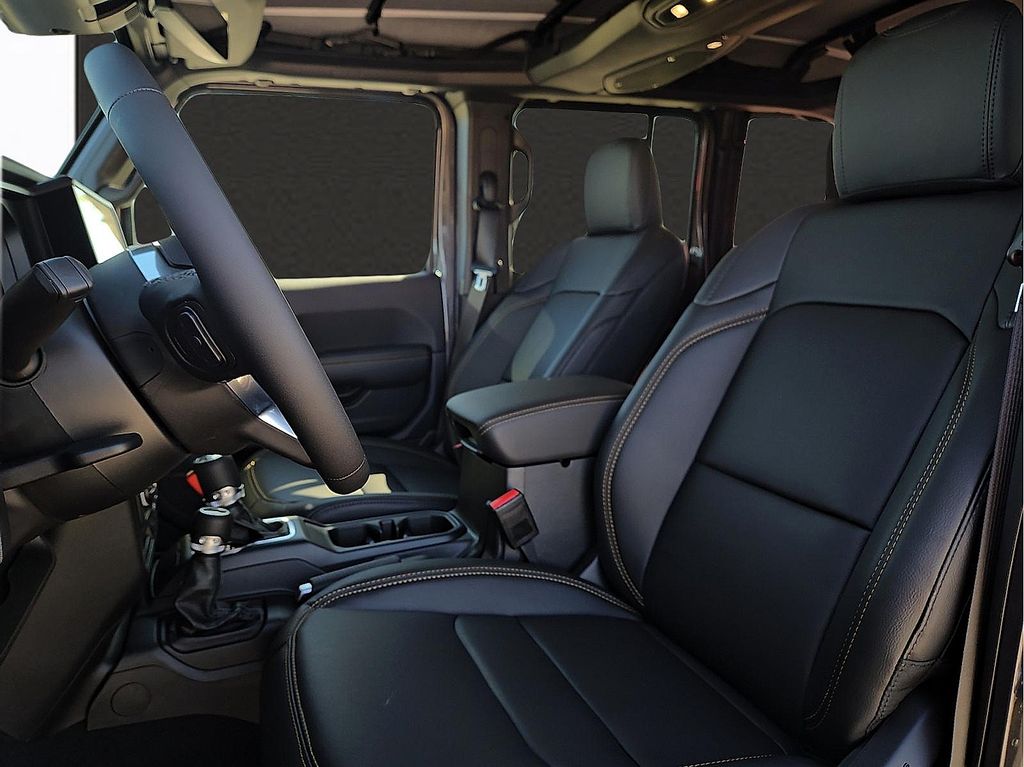 New 2026 Jeep Wrangler For Sale in Farmington, AR