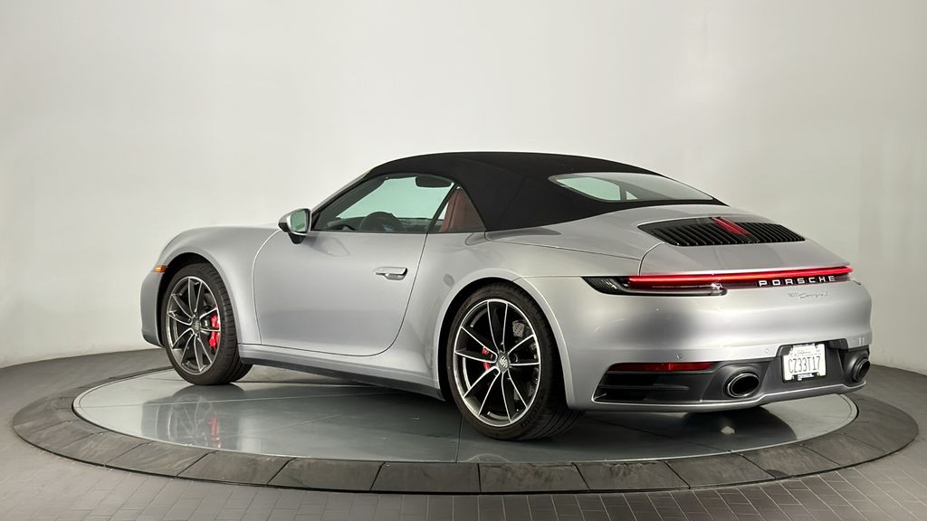 2024 Porsche 911 Carrera S 3