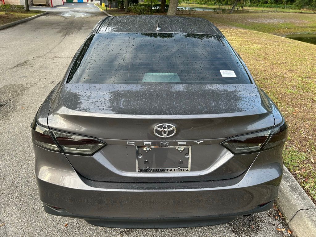 2023 Toyota Camry LE 4