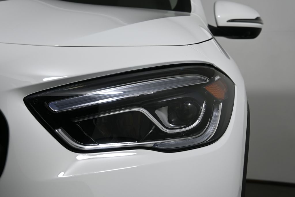 Thumbnail: 2023 Mercedes-Benz GLA - 10