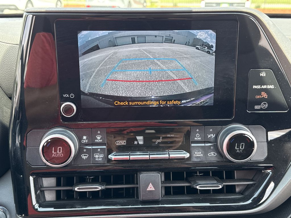 Used 2023 Toyota Highlander SUV