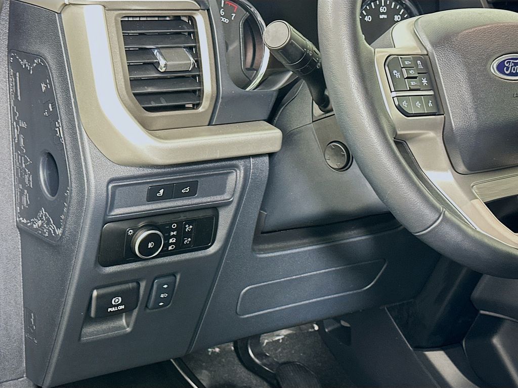 Thumbnail: 2024 Ford Expedition - 10