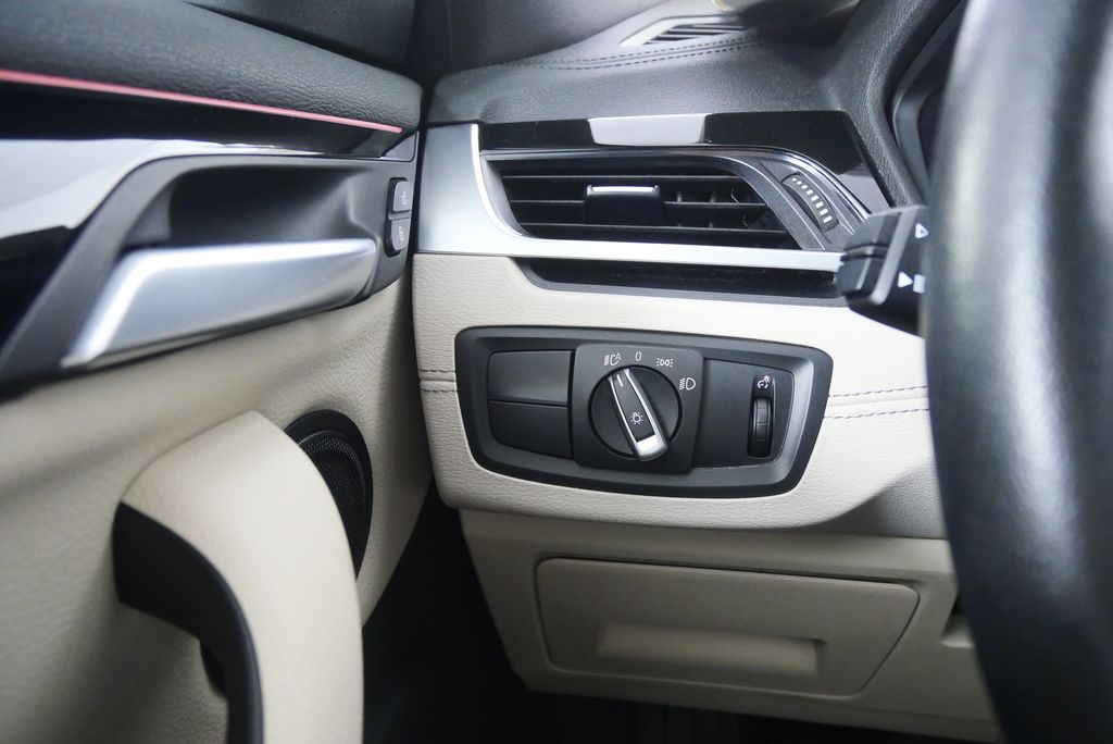 Thumbnail: 2021 BMW X1 - 18