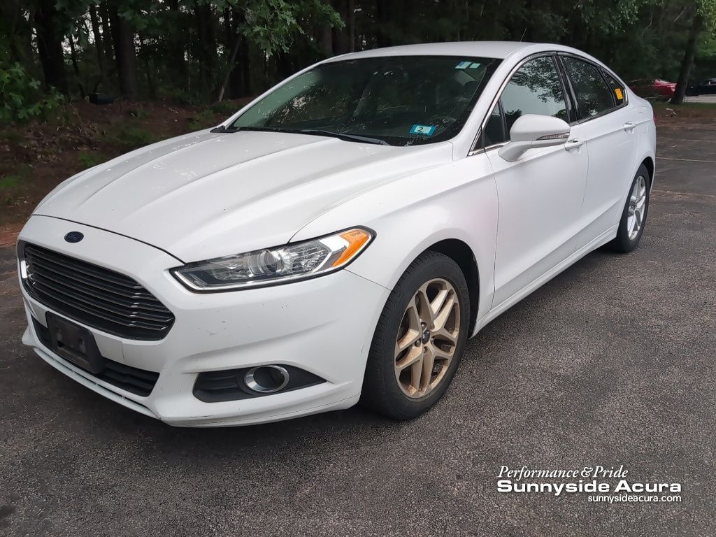 Oxford White 2016 Ford Fusion Sedan Front-Wheel Drive 6-Speed Automatic