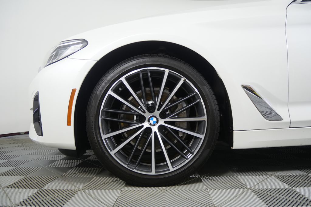 Thumbnail: 2023 BMW 5 Series - 7