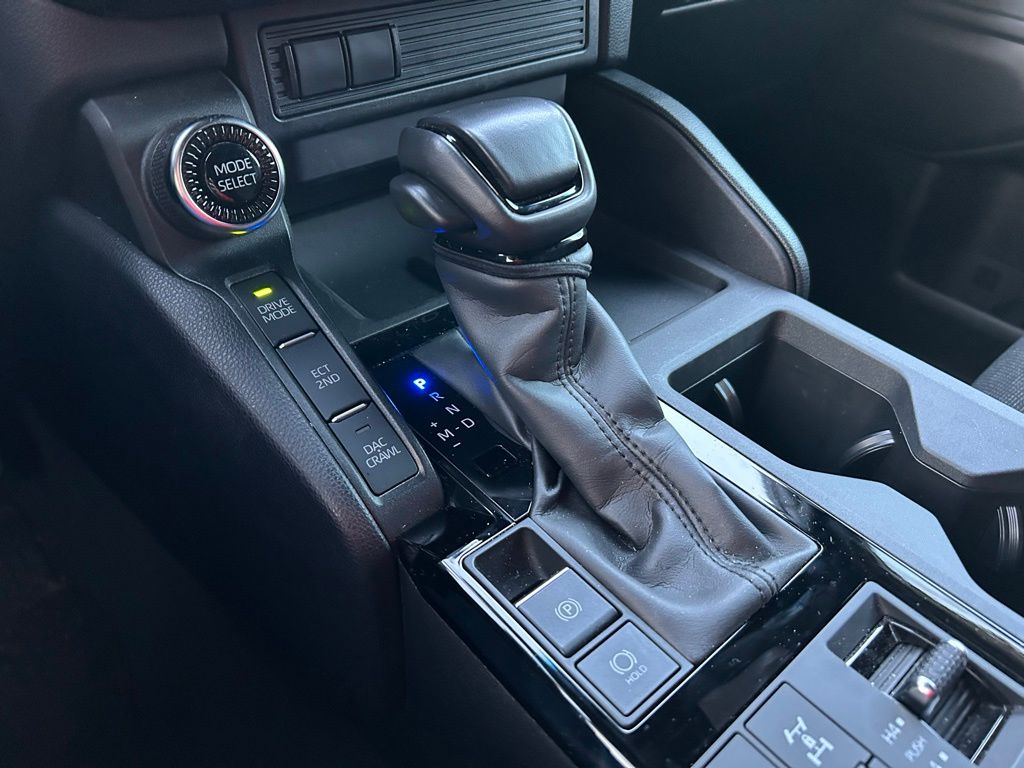 Thumbnail: 2025 Toyota Land Cruiser - 26