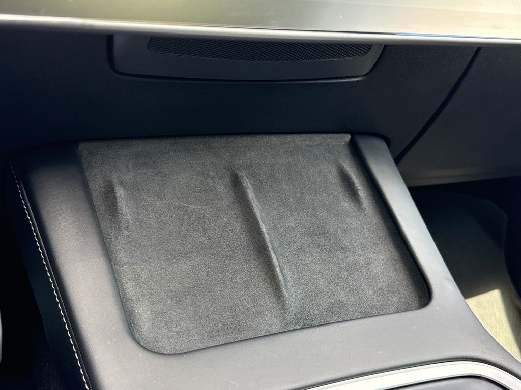 Used 2021  Tesla Long Range image 20