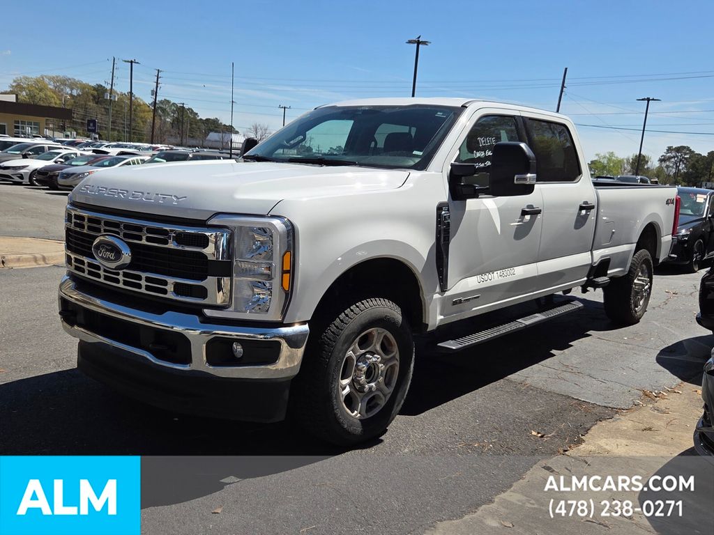 2025 Ford F-350 Super Duty XLT Crew Cab 4WD