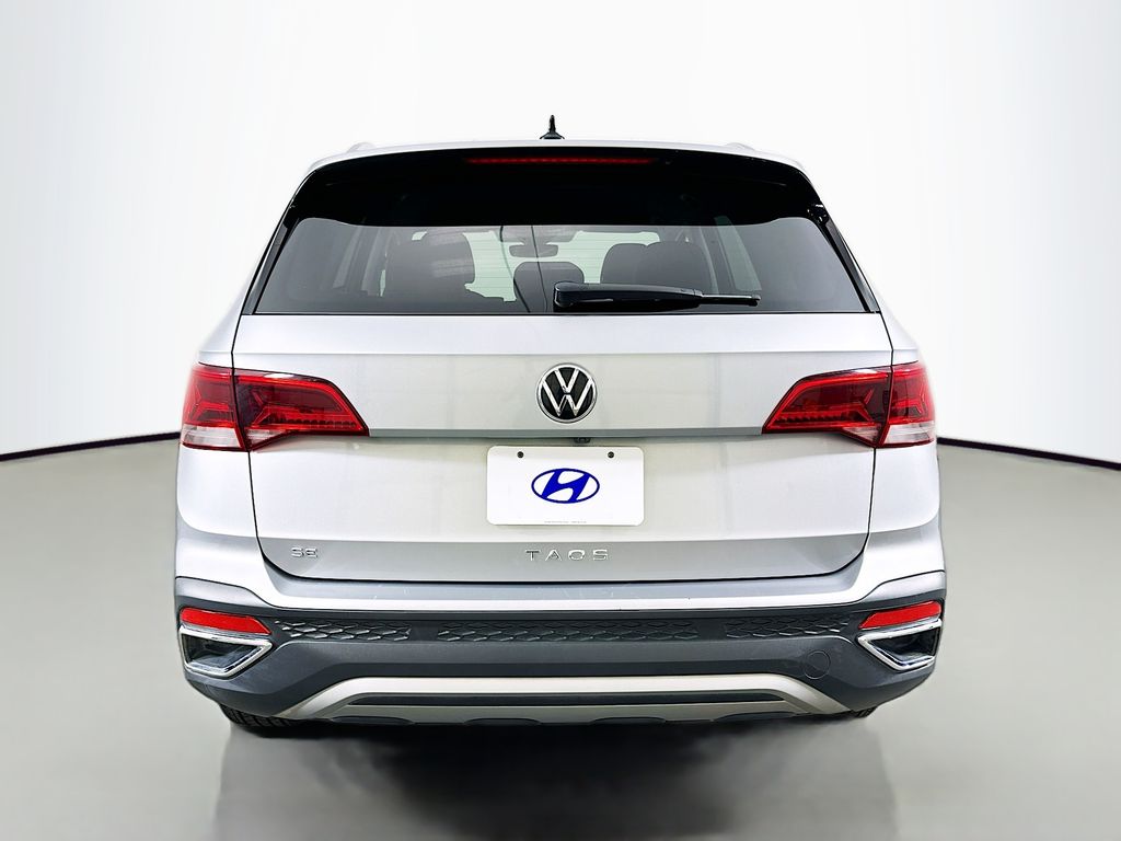 2024 Volkswagen Taos SE 6
