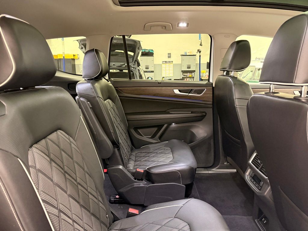 Thumbnail: 2024 Volkswagen Atlas - 27
