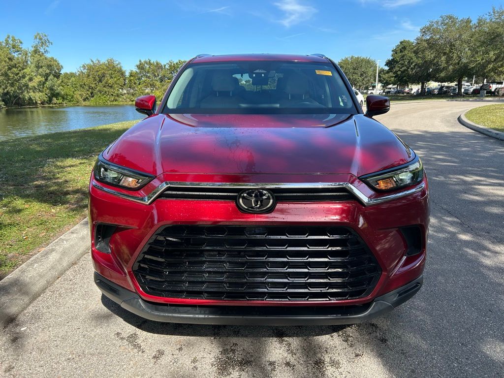 Thumbnail: 2024 Toyota Grand Highlander - 8