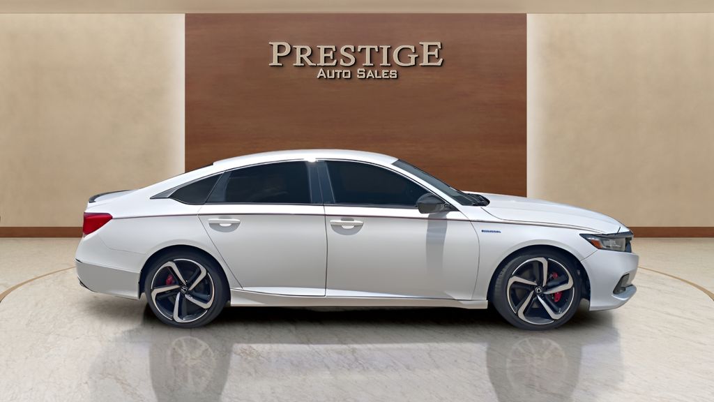 White 2022 Honda Accord Hybrid Sedan Front-Wheel Drive Continuously Variable Transmission