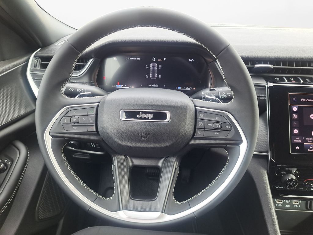 New Car 2025 Jeep Grand Cherokee  Laredo X For Sale Under $35,000 In Austin, Texas