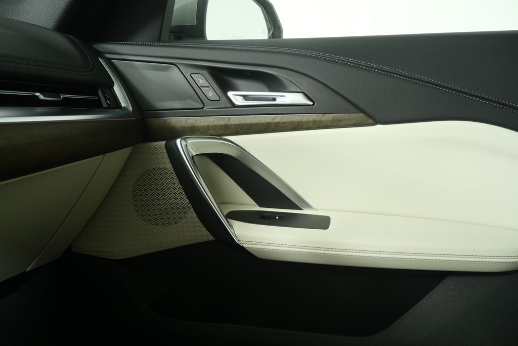 Thumbnail: 2026 BMW X1 - 25