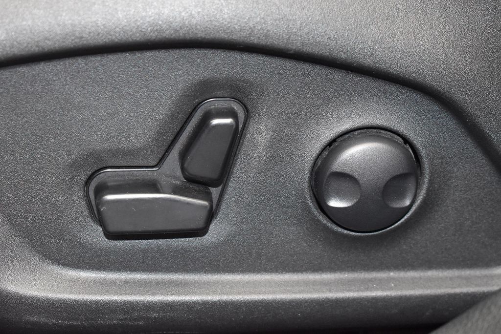 Thumbnail: 2025 Jeep Compass - 15