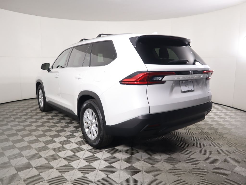 Thumbnail: 2024 Toyota Grand Highlander - 7