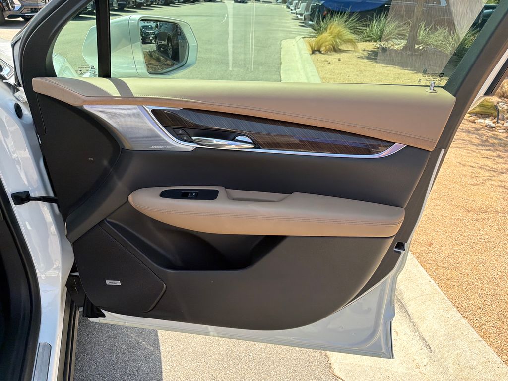 Used 2020 White Cadillac Premium Luxury image 38