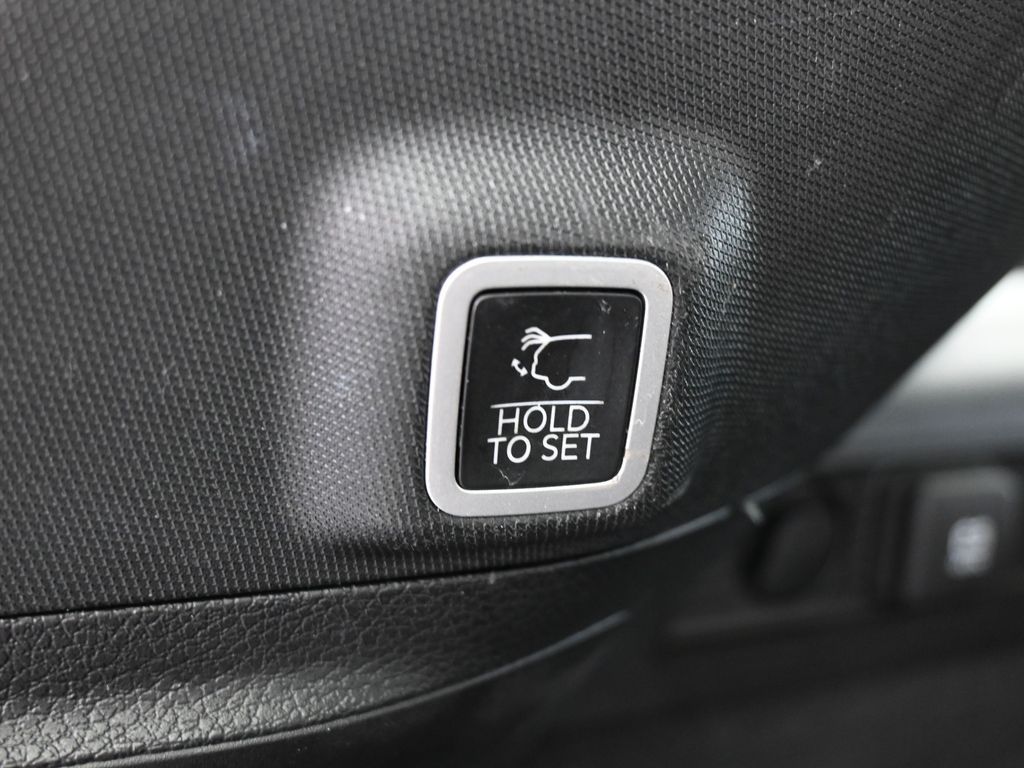 Used 2022 Bright White Clearcoat Jeep Summit image 47