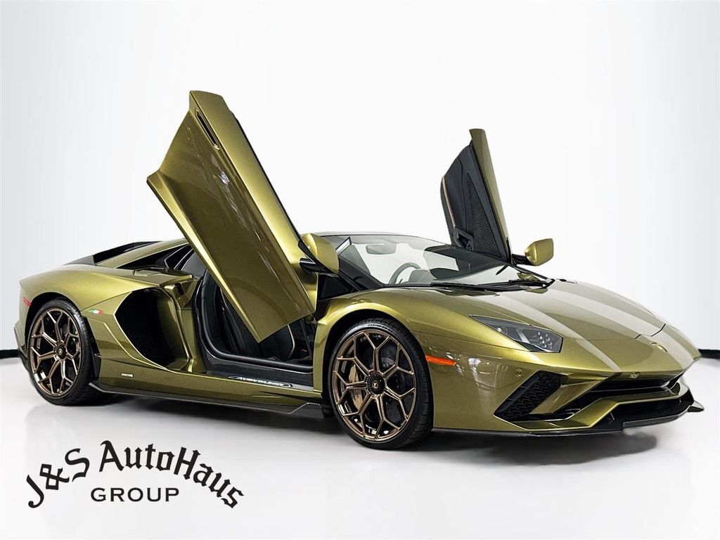 2022 Lamborghini Aventador LP 780-4 Ultimae Coupe AWD Coupe All-Wheel Drive 7-Speed Automatic