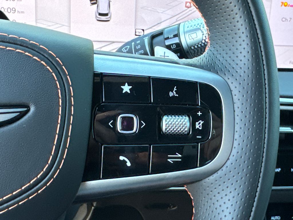 2026 GENESIS GV70 Sport Advanced - Photo 28