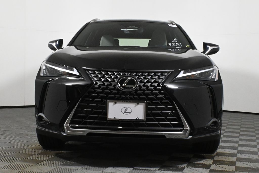 Thumbnail: 2025 Lexus UX - 10