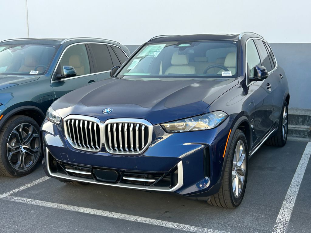 Thumbnail: 2026 BMW X5 - 2