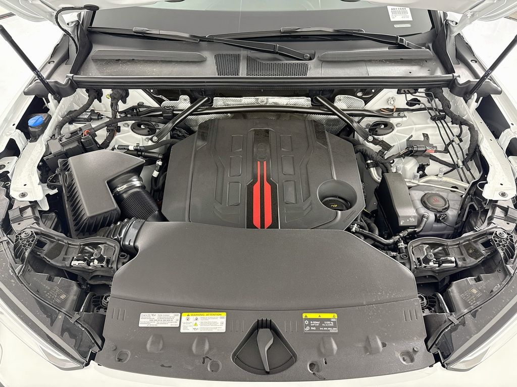 Thumbnail: 2026 Audi SQ5 - 30