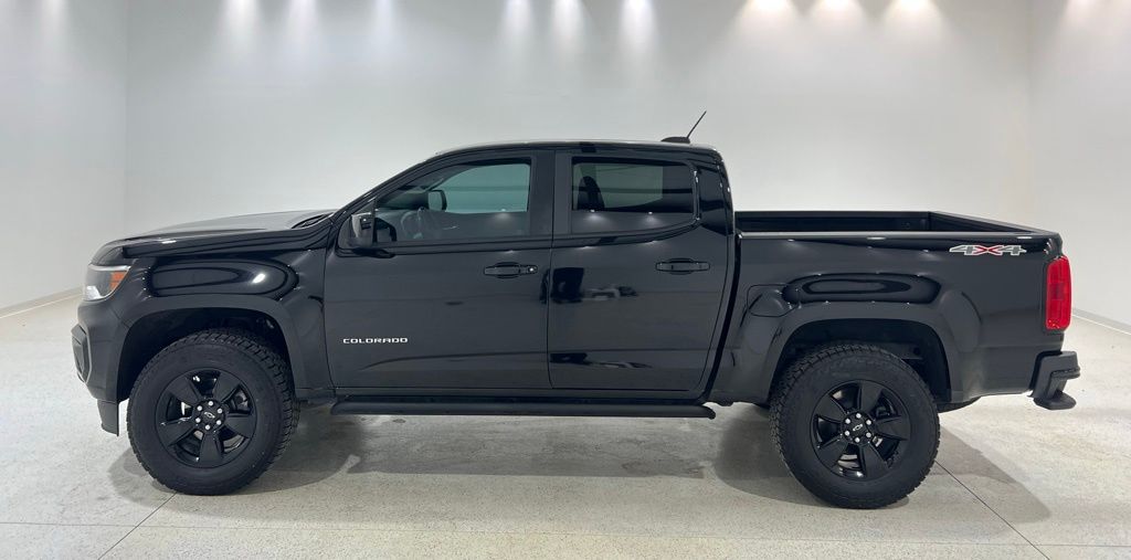 Black 2022 Chevrolet Colorado LT Crew Cab 4WD Pickup Truck Four-Wheel Drive 8-Speed Automatic